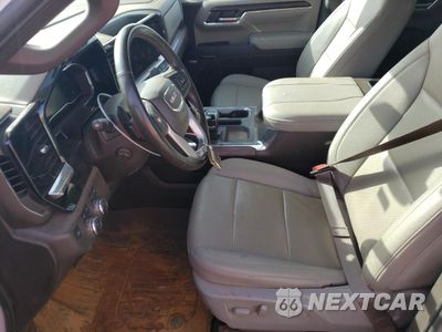 Zdjęcie 7 z 16 samochodu: 2024 GMC SIERRA K1500 SLT VIN:3GTUUDEDXRG180752 - miniatura
