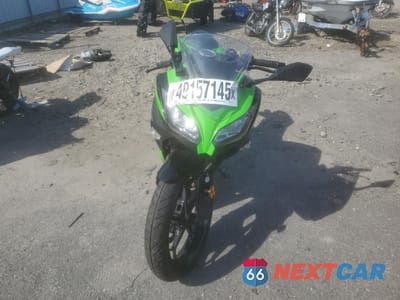 Drugie zdjęcie samochodu z przodu: 2016 KAWASAKI EX300 B VIN:JKAEX8B1XGDA31150 - miniatura