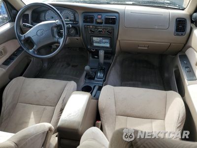 Zdjęcie 8 z 13 samochodu: 2001 TOYOTA 4RUNNER SR5 VIN:JT3HN86R810351432 - miniatura