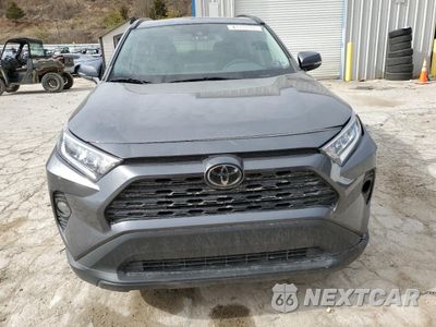 Piąte zdjęcie samochodu w środku: 2021 TOYOTA RAV4 XLE VIN:2T3P1RFV9MC203670 - miniatura