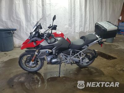 Trzecie zdjęcie samochodu z tyłu: 2014 BMW R1200 GS VIN:WB10A1105EZ186720 - miniatura