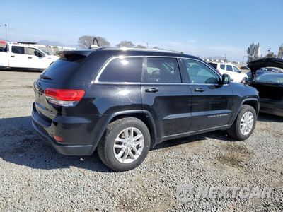 Trzecie zdjęcie samochodu z tyłu: 2018 JEEP GRAND CHEROKEE LAREDO VIN:1C4RJEAGXJC141395 - miniatura