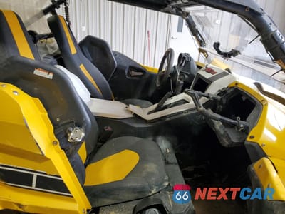 Piąte zdjęcie samochodu w środku: 2016 YAMAHA YXZ1000 SE VIN:5Y4AN01Y5GA103968 - miniatura