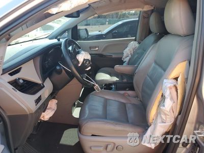 Zdjęcie 7 z 15 samochodu: 2015 TOYOTA SIENNA XLE VIN:5TDYK3DC6FS646300 - miniatura