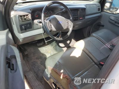 Zdjęcie 8 z 13 samochodu: 2004 FORD F250 SUPER DUTY VIN:1FDNF20L04ED58147 - miniatura