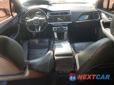 Zdjęcie 8 z 15 samochodu: 2020 JAGUAR I-PACE S VIN:SADHB2S1XL1F85514 - miniatura