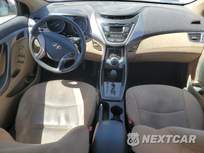 Zdjęcie 8 z 14 samochodu: 2013 HYUNDAI ELANTRA GLS VIN:5NPDH4AE1DH267023 - miniatura