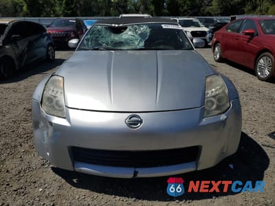 Piąte zdjęcie samochodu w środku: 2004 NISSAN 350Z ROADSTER VIN:JN1AZ36A04T000227 - miniatura