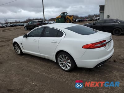 Drugie zdjęcie samochodu z przodu: 2015 JAGUAR XF 2.0T PREMIUM VIN:SAJWA0FS6FPU66517 - miniatura