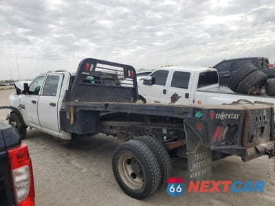 Drugie zdjęcie samochodu z przodu: 2015 RAM 5500 VIN:3C7WRMFLXFG516964 - miniatura