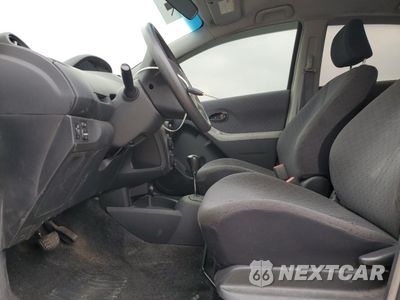Zdjęcie 7 z 16 samochodu: 2010 TOYOTA YARIS VIN:JTDKT4K33A5313319 - miniatura