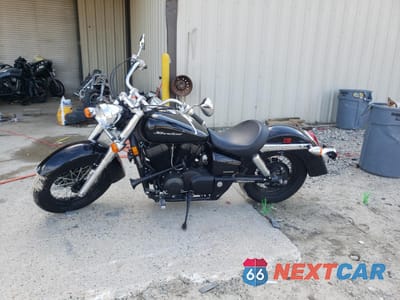 Trzecie zdjęcie samochodu z tyłu: 2019 HONDA VT750 C VIN:JH2RC5000KK500072 - miniatura