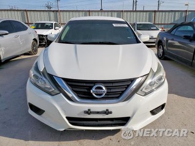 Piąte zdjęcie samochodu w środku: 2016 NISSAN ALTIMA 2.5 VIN:1N4AL3AP8GN322624 - miniatura