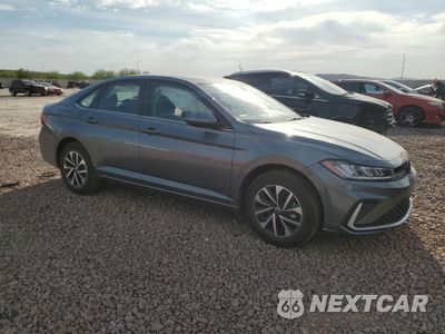 Czwarte zdjęcie samochodu z boku: 2025 VOLKSWAGEN JETTA VIN:3VW5X7BU2SM058117 - miniatura
