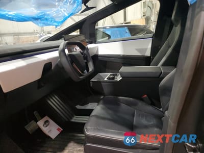 Zdjęcie 7 z 12 samochodu: 2024 TESLA CYBERTRUCK VIN:7G2CEHEE1RA037648 - miniatura