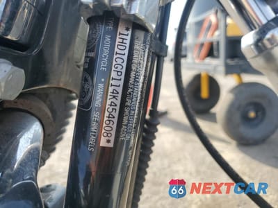 Zdjęcie 8 z 8 samochodu: 2004 HARLEY-DAVIDSON XL1200 C VIN:1HD1CGP114K454608 - miniatura