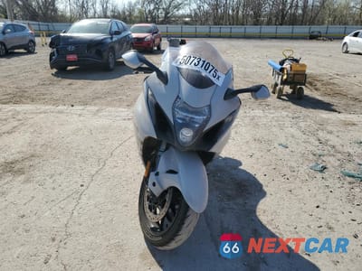 Drugie zdjęcie samochodu z przodu: 2024 SUZUKI GSX1300 RR VIN:JS1EJ11B1R7100941 - miniatura