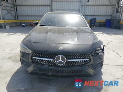 Piąte zdjęcie samochodu w środku: 2022 MERCEDES-BENZ CLA 250 VIN:W1K5J4GB5NN316804 - miniatura