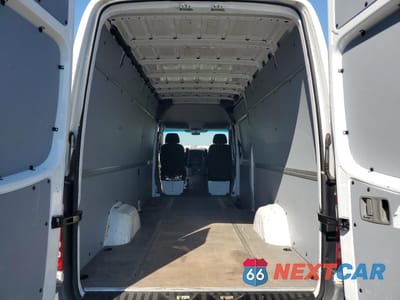 Zdjęcie 12 z 13 samochodu: 2014 MERCEDES-BENZ SPRINTER 2500 VIN:WD3PE8DC1E5940153 - miniatura