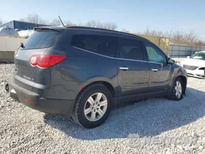 Trzecie zdjęcie samochodu z tyłu: 2011 CHEVROLET TRAVERSE LT VIN:1GNKVGED0BJ243147 - miniatura