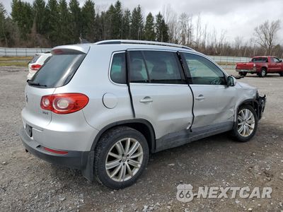 Trzecie zdjęcie samochodu z tyłu: 2011 VOLKSWAGEN TIGUAN S VIN:WVGBV7AX1BW568669 - miniatura