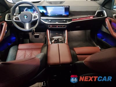 Zdjęcie 8 z 16 samochodu: 2025 BMW X6 XDRIVE40I VIN:5UX33EX00S9Y21068 - miniatura
