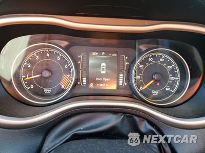 Zdjęcie 9 z 13 samochodu: 2015 JEEP CHEROKEE LATITUDE VIN:1C4PJMCS6FW625377 - miniatura