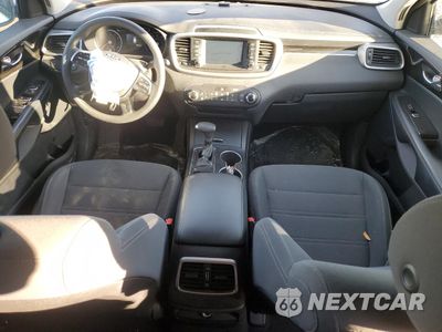 Zdjęcie 8 z 15 samochodu: 2019 KIA SORENTO L VIN:5XYPG4A39KG451628 - miniatura