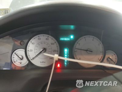 Zdjęcie 9 z 14 samochodu: 2005 CHRYSLER 300 VIN:2C3JA43R05H605565 - miniatura