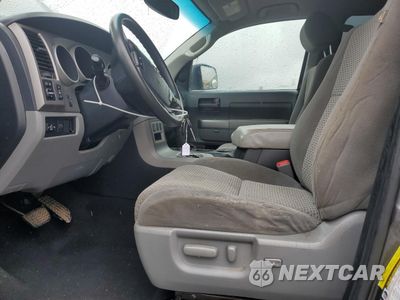 Zdjęcie 7 z 12 samochodu: 2012 TOYOTA TUNDRA CREWMAX SR5 VIN:5TFEM5F14CX045705 - miniatura