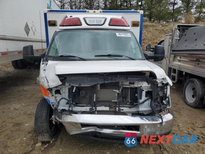 Piąte zdjęcie samochodu w środku: 2017 FORD ECONOLINE E450 SUPER DUTY CUTAWAY VAN VIN:1FDXE4FSXHDC64987 - miniatura