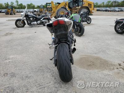 Czwarte zdjęcie samochodu z boku: 2009 SUZUKI GSX-R600 VIN:JS1GN7EA192105751 - miniatura