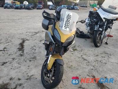 Drugie zdjęcie samochodu z przodu: 2020 BMW F 900 XR VIN:WB10K2301LZ779939 - miniatura