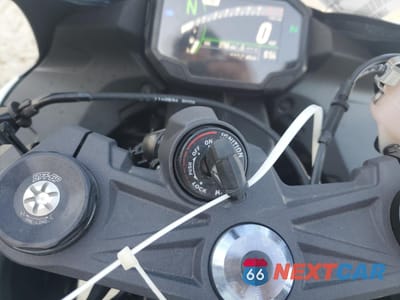 Zdjęcie 8 z 10 samochodu: 2024 KAWASAKI ZX636 K VIN:JKBZXJK13RA000313 - miniatura