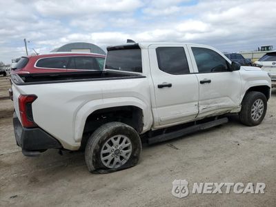 Trzecie zdjęcie samochodu z tyłu: 2024 TOYOTA TACOMA DOUBLE CAB VIN:3TYLD5KN5RT001408 - miniatura