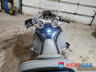 Zdjęcie 6 z 10 samochodu: 2005 BMW K1200 LT VIN:WB10559A05ZL70486 - miniatura