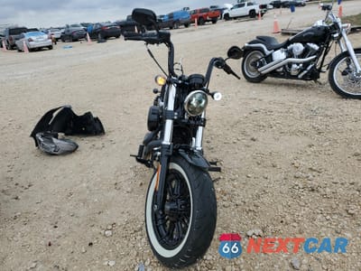 Drugie zdjęcie samochodu z przodu: 2018 HARLEY-DAVIDSON XL1200 XS VIN:1HD1LR321JC426081 - miniatura