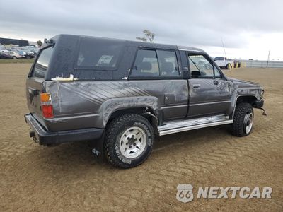 Trzecie zdjęcie samochodu z tyłu: 1987 TOYOTA 4RUNNER RN60 VIN:JT4RN62S8H0184738 - miniatura