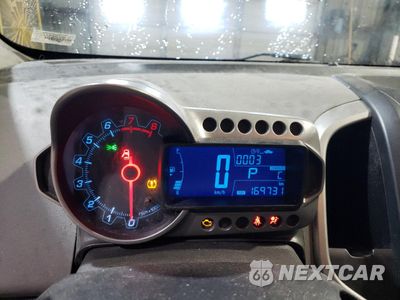 Zdjęcie 9 z 14 samochodu: 2013 CHEVROLET SONIC LT VIN:1G1JC5SH7D4139724 - miniatura