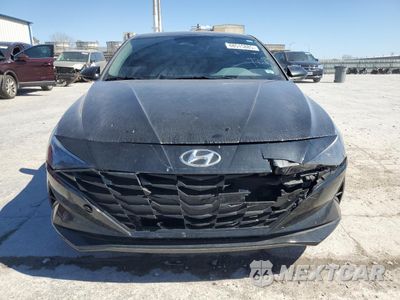 Piąte zdjęcie samochodu w środku: 2022 HYUNDAI ELANTRA SEL VIN:KMHLM4AG3NU330019 - miniatura