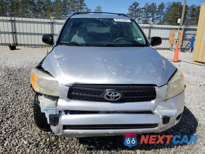 Piąte zdjęcie samochodu w środku: 2006 TOYOTA RAV4 BASE VIN:JTMZD33V666008355 - miniatura
