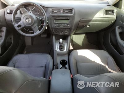 Zdjęcie 8 z 12 samochodu: 2014 VOLKSWAGEN JETTA SE VIN:3VWD07AJ3EM240193 - miniatura