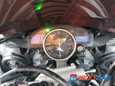 Zdjęcie 7 z 9 samochodu: 2006 YAMAHA YZFR1 C VIN:JYARN15Y06A002147 - miniatura