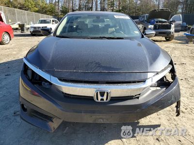 Piąte zdjęcie samochodu w środku: 2018 HONDA CIVIC LX VIN:2HGFC2F55JH592218 - miniatura