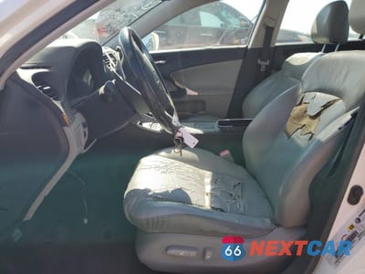 Zdjęcie 7 z 13 samochodu: 2006 LEXUS IS 250 VIN:JTHBK262062014953 - miniatura