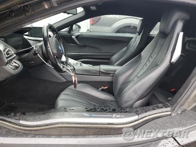 Zdjęcie 7 z 14 samochodu: 2017 BMW I8 VIN:WBY2Z2C38HV676743 - miniatura
