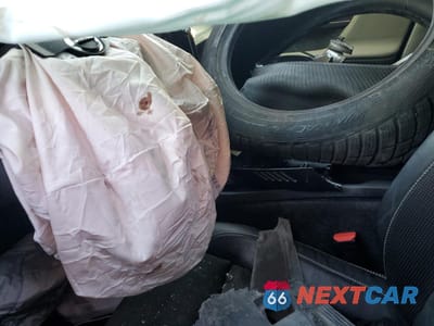 Zdjęcie 8 z 14 samochodu: 2021 VOLVO XC40 RECHARGE VIN:YV4ED3UR3M2538719 - miniatura