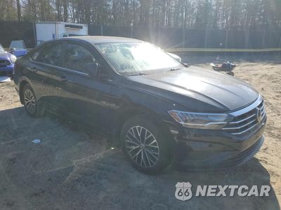 Czwarte zdjęcie samochodu z boku: 2021 VOLKSWAGEN JETTA S VIN:3VWC57BUXMM090006 - miniatura