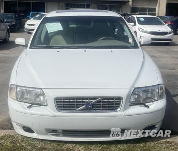Trzecie zdjęcie samochodu z tyłu: 2004 VOLVO S80 VIN:YV1TS92D441343741 - miniatura