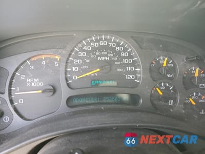 Zdjęcie 9 z 12 samochodu: 2004 CHEVROLET SILVERADO K3500 VIN:1GCHK33294F245071 - miniatura